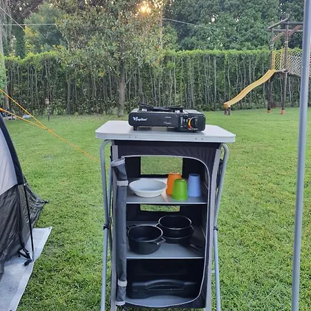 Camping In Tenda In Giardino Mesola